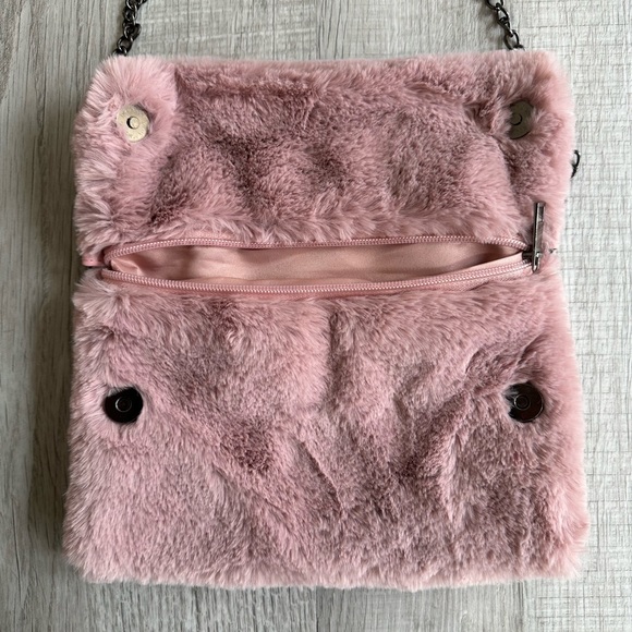 NWOT Faux Fur Light Mauve Pink Envelope Crossbody Clutch Bag - Picture 5 of 6